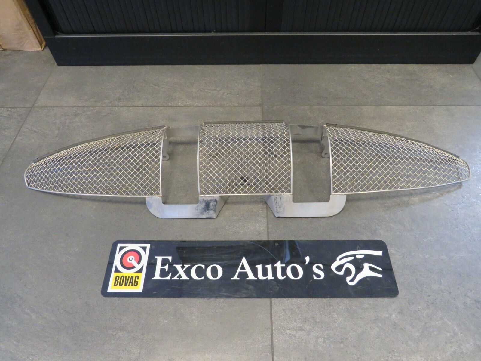 Jaguar XKR Von 1996 Bis 2004 Grill HJD6545AB
