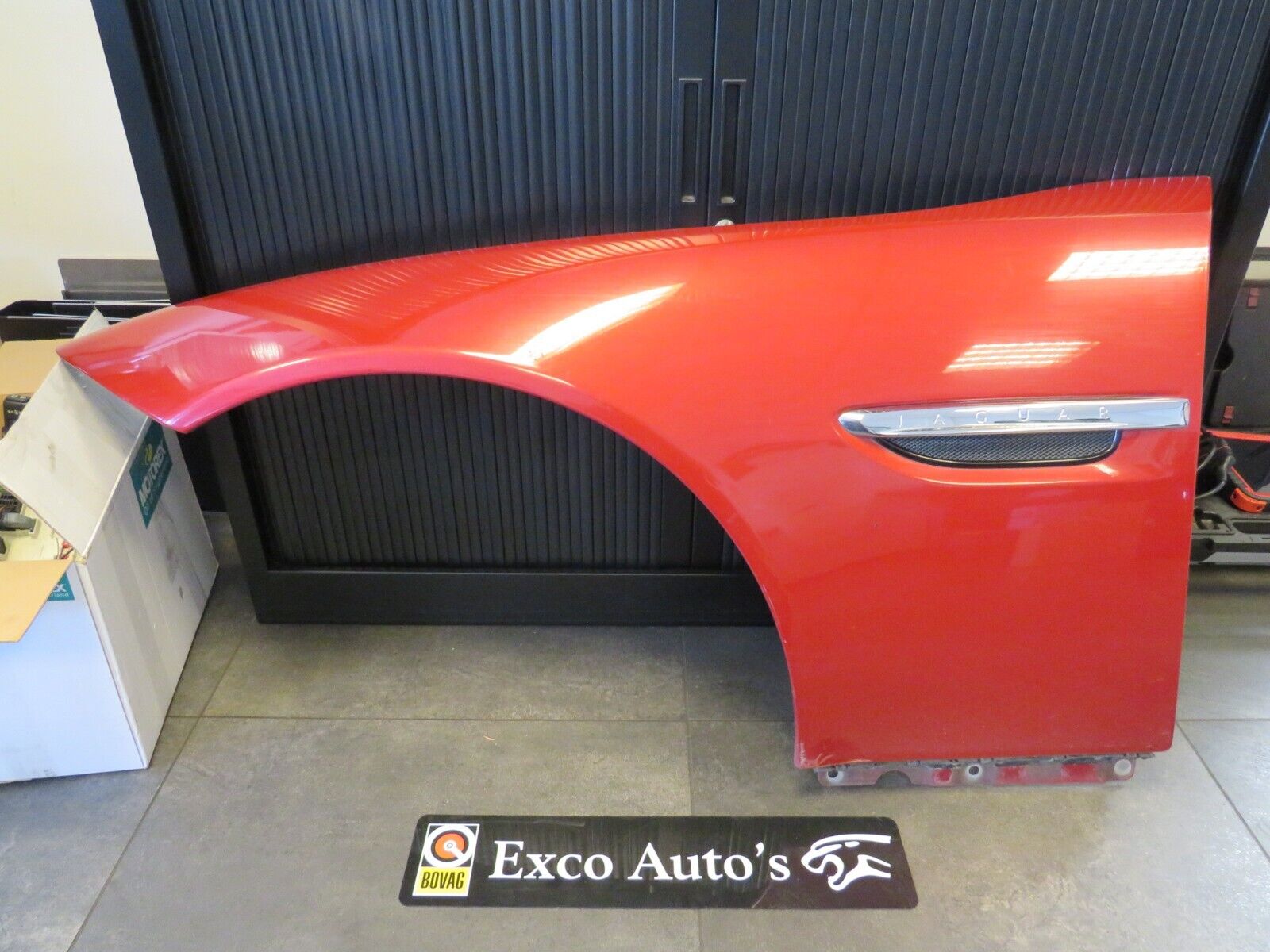 Jaguar XK Kotflugel links ab ende 2011 C2P21671 BW8316006AG Gebraucht